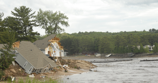 June 2008 flooding in Lake Delton, WI. Credit: Ready Wisconsin, Wisconsin Emergency Management.