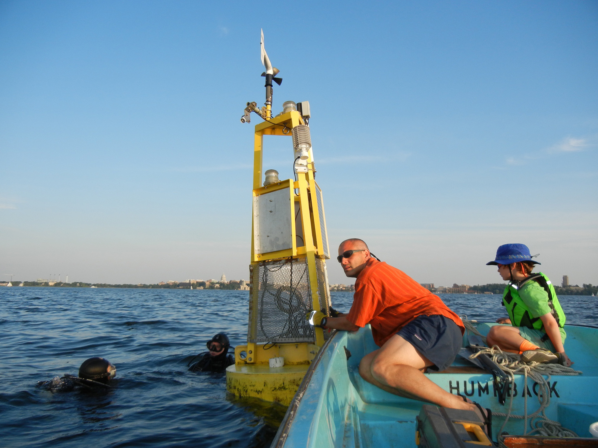 Lake Mendota buoy supports collaborative research and citizen