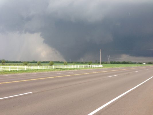 May 2013 tornado outbreak in Moore, Oklahoma. Credit: Wikimedia Commons.