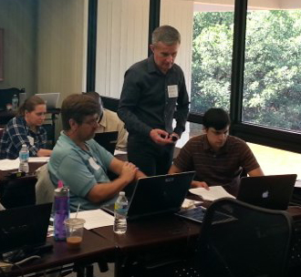 SSEC/CIMSS scientist Liam Gumley teaching students at a Direct Broadcast seminar in Miami, Florida, February 2015.