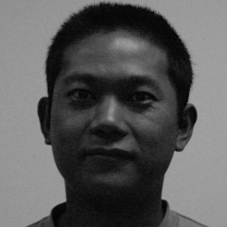 Zhenglong Li