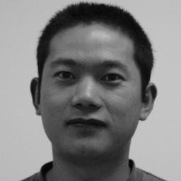 Zhenglong Li